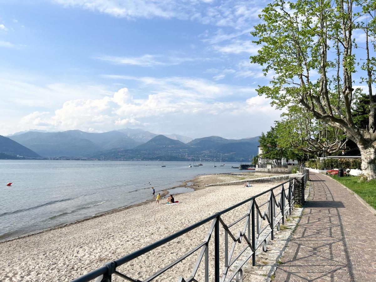 La Dama Del Porto Hotell Laveno-Mombello Exteriör bild